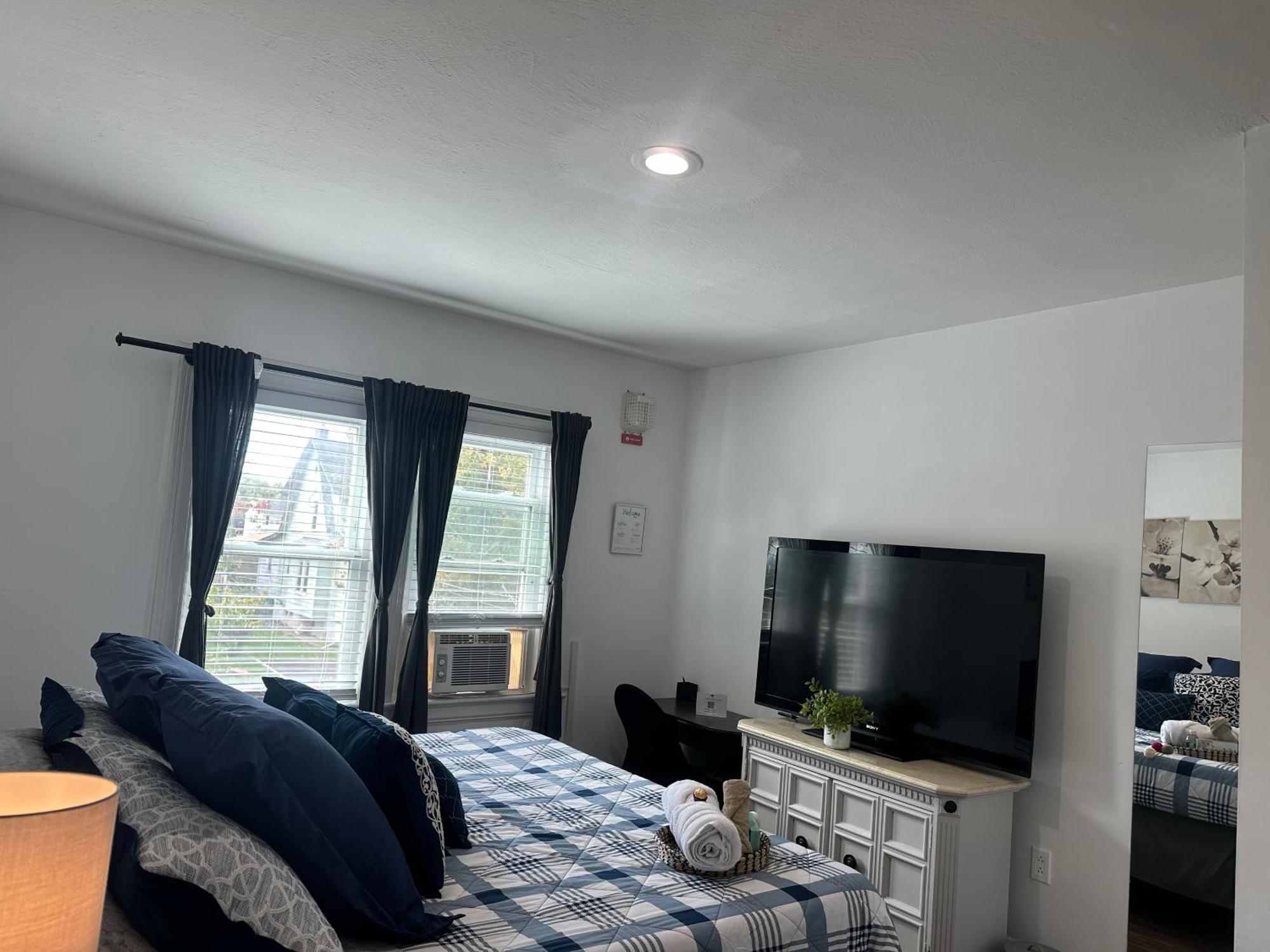 Cozy Private bedrooms Kitchen Wifi Englewood Exterior foto